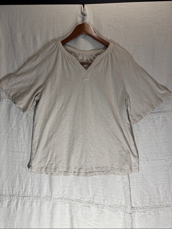 d&co Tops - Light Beige V-Neck Casual Women's Tunic Linen Cotton Blend